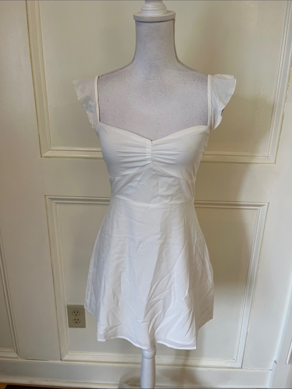 Princess Polly Cream Sweetheart Mini Dress with Flutter Sleeves